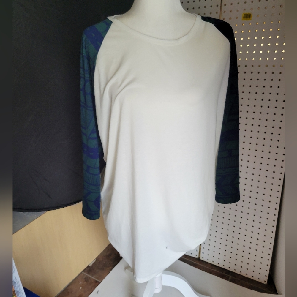 Lularoe size 3XL long sleeve Tee Tshirt NWT